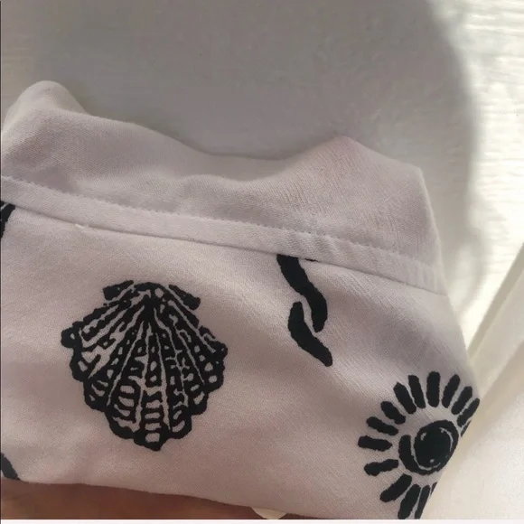 NWT Beachy White Casual Button Down Shirt - Picture 3 of 8